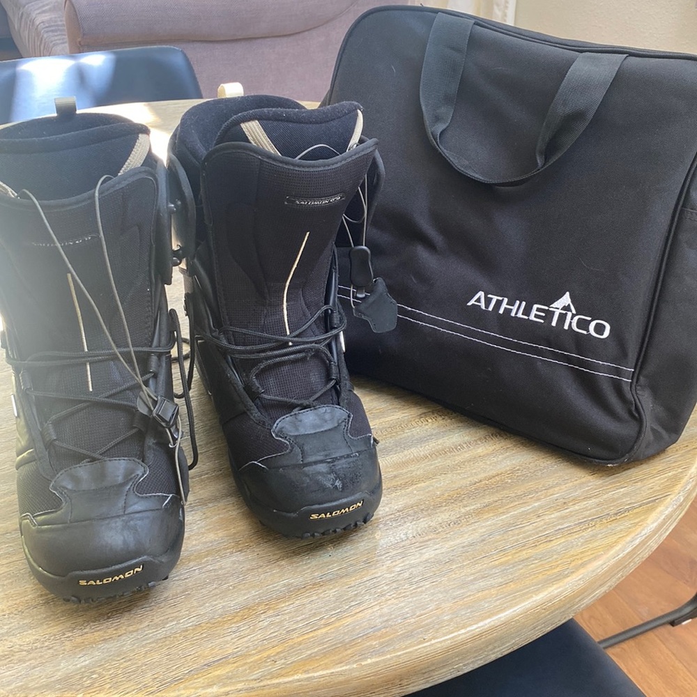 Salomon Echelon Snowboard Boots and Bag